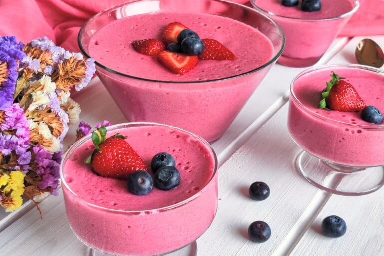 Mousse de espuma de frutos vermelhos